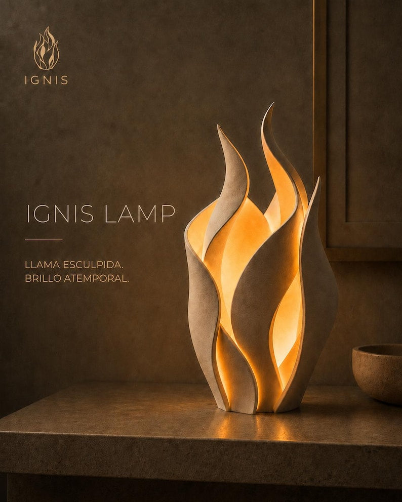 Detalle de las capas curvas de la Lámpara Ignis filtrando la luz